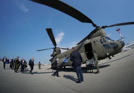 Ζοζέπ Μπορέλ:  Με ελικόπτερο πάνω από την κυπριακή ΑΟΖ