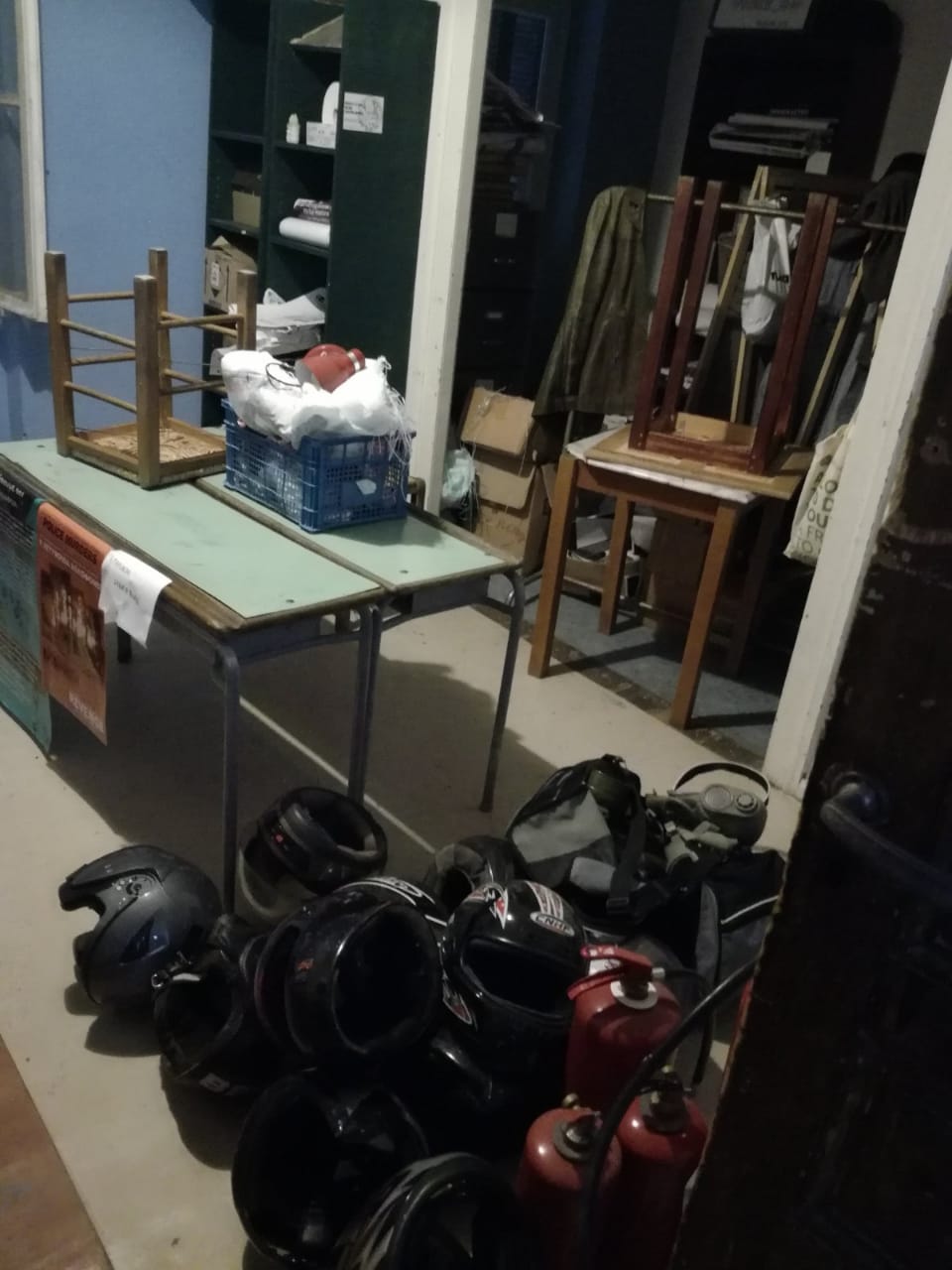 Εξάρχεια: Η ΕΛ.ΑΣ εκκένωσε δύο κτίρια  – Τα ευρήματα