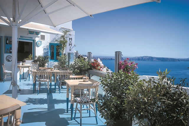 Πρόωρο τέλος στην τουριστική σεζόν