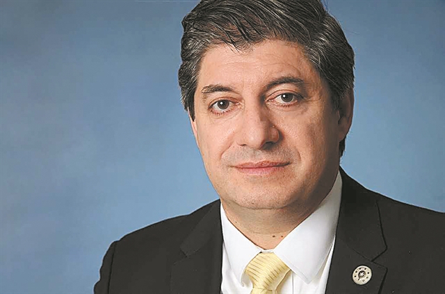 Ξένα κεφάλαια εν αναμονή για ευκαιρίες