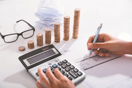 Σε 8 δόσεις εφέτος  η πληρωμή της Εφορίας