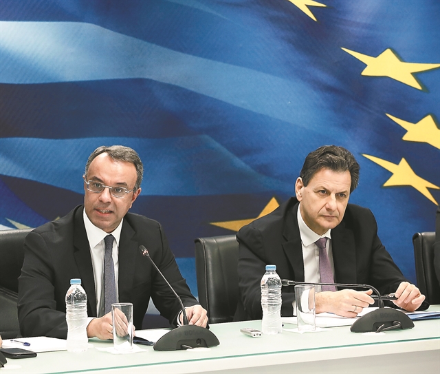 Σήμα κινδύνου για τα ελλείμματα που έφερε ο κορωνοϊός