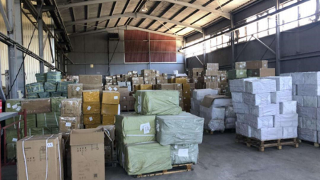 ΣΔΟΕ: Εντοπίστηκαν μεγάλες ποσότητες προϊόντων «μαϊμού» σε Ίλιον και Κρήτη