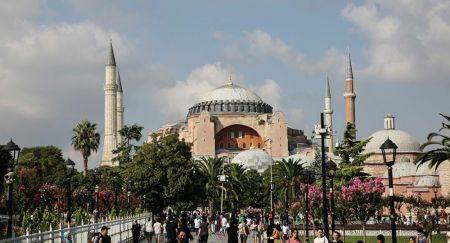 Αγία Σοφία: Σήμερα η απόφαση του τουρκικού δικαστηρίου για το αν θα μετατραπεί σε τζαμί