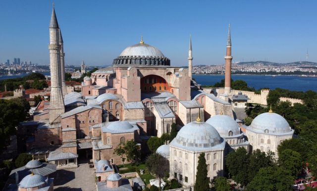 Προσωπικό τεστ για Ερντογάν θεωρεί η Αθήνα το ζήτημα της Αγιάς Σοφιάς