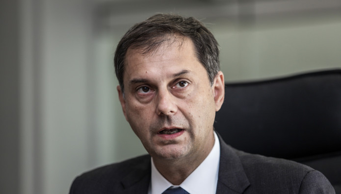 Θεοχάρης: Ευπρόσδεκτοι οι βρετανοί τουρίστες, ίσως από τις 15 Ιουλίου