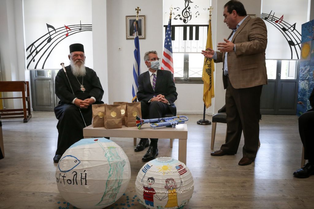 Με τον Αρχιεπίσκοπο γιόρτασε ο Τζ. Πάιατ την Ημέρα Ανεξαρτησίας – Η συμβολική επίσκεψη του Αμερικανού πρέσβη