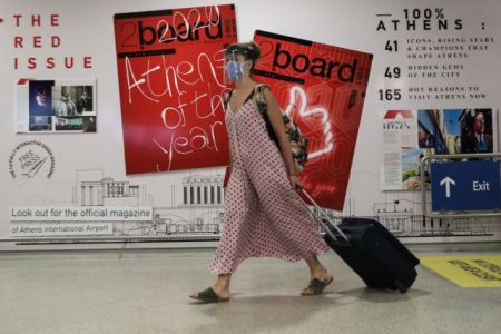 Τουρισμός: Εκκίνηση με 235 διεθνείς πτήσεις και 4.000 τεστ σε ταξιδιώτες – Αγωνία για τα αποτελέσματα
