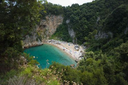 Τουρισμός – νέο σποτ: «Μένουμε ασφαλείς, απολαμβάνουμε Ελλάδα»