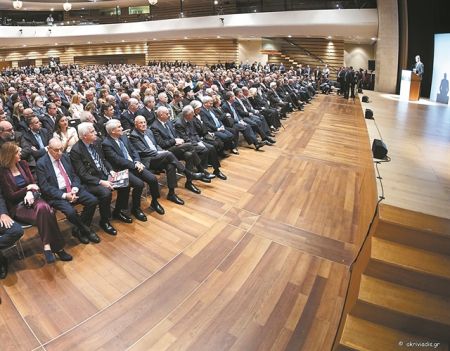 Η επέτειος της Επανάστασης ως καταλύτης ενότητας