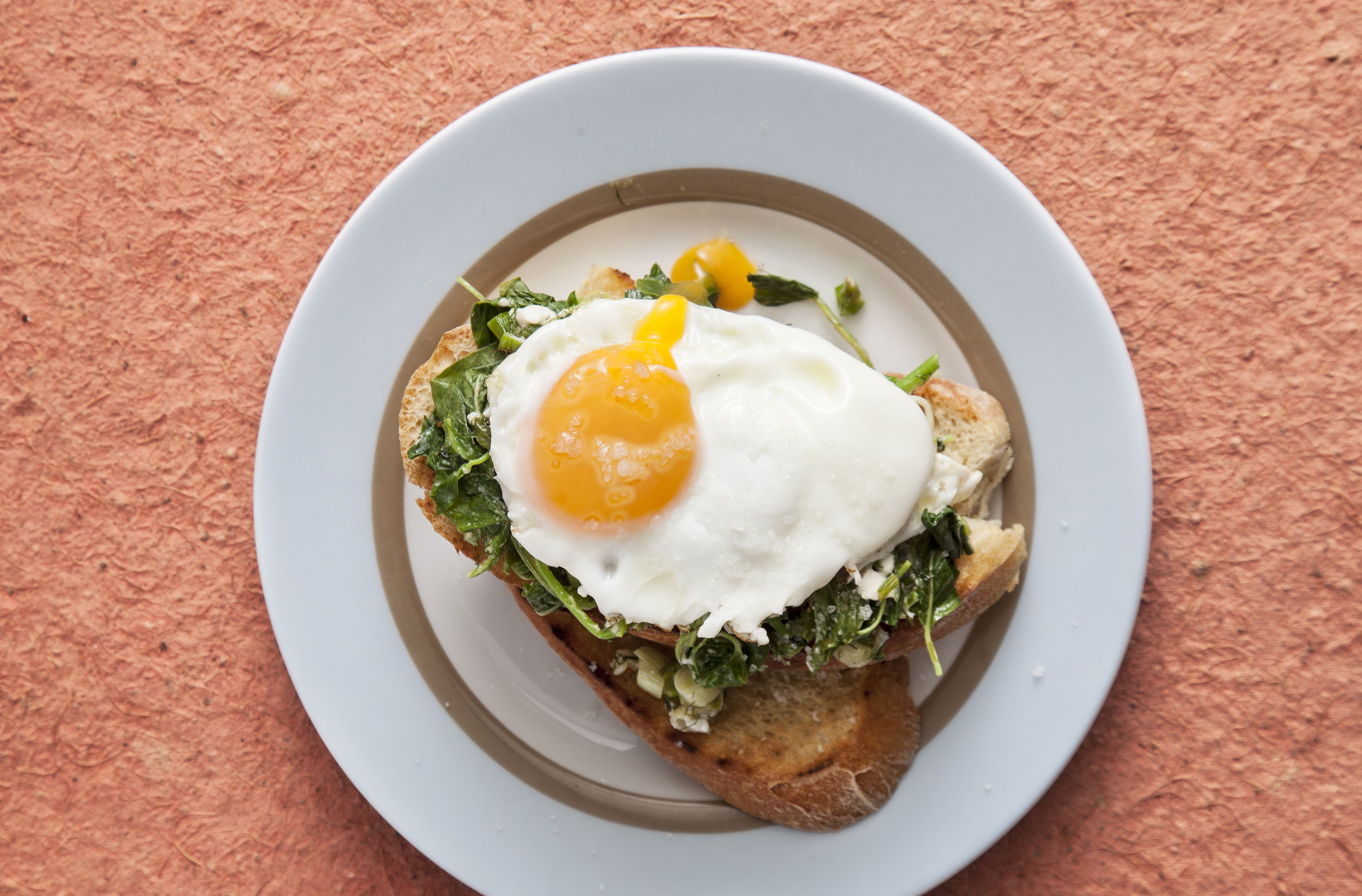 Αβγά με φέτα και βλίτα