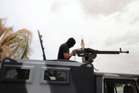 Ανεβαίνει το θερμόμετρο στη Λιβύη: Ο Σάρατζ καταγγέλλει επιθέσεις από «ξένα μαχητικά»