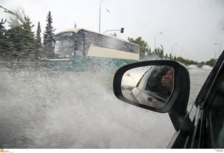 Κακοκαιρίας συνέχεια: Ποιες περιοχές πλήττει – Πόσο θα κρατήσει