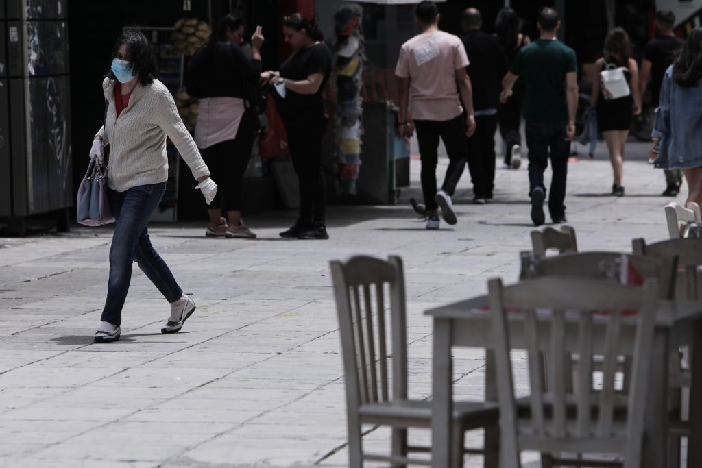 ΕΡΓΑΝΗ: Μειωμένες προσλήψεις στο εξάμηνο, λόγω του πλήγματος στον τουρισμό