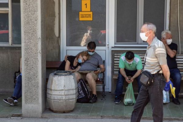 ΠΟΥ: 400.000 νέα κρούσματα το Σαββατοκύριακο -Η πανδημία «επιταχύνεται»