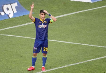 ΑΕΚ : Ο Μάνταλος δίνει απαντήσεις