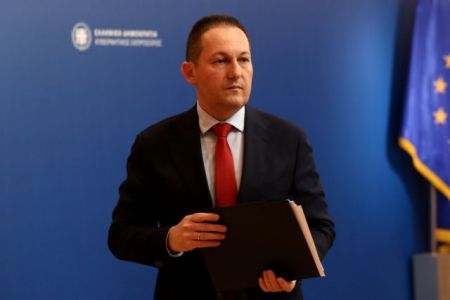 Επίθεση Πέτσα σε Τσίπρα: Πληγή στη  Δημοκρατία μας οι αποκαλύψεις Καλογρίτσα