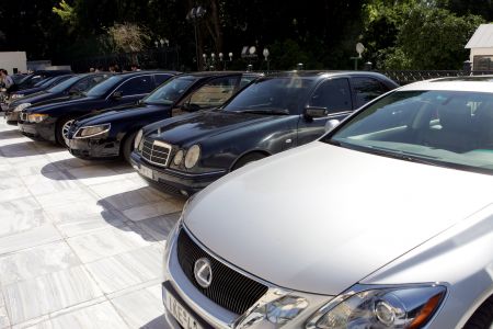 «Γκάζι» στη διαδικασία εξαγωγής αυτοκινήτων στο εξωτερικό
