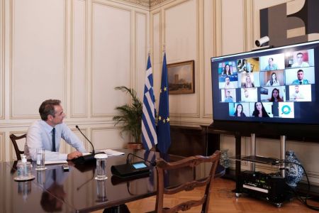 Κορωνοϊός: Έκτακτη σύσκεψη υπό τον Μητσοτάκη για τα 50 κρούσματα