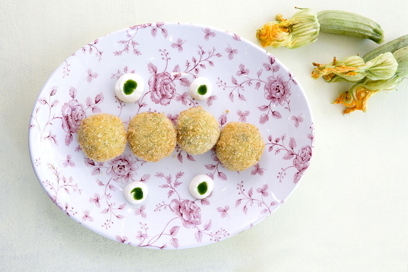 Κολοκυθοκεφτέδες με μανούρι και γραβιέρα