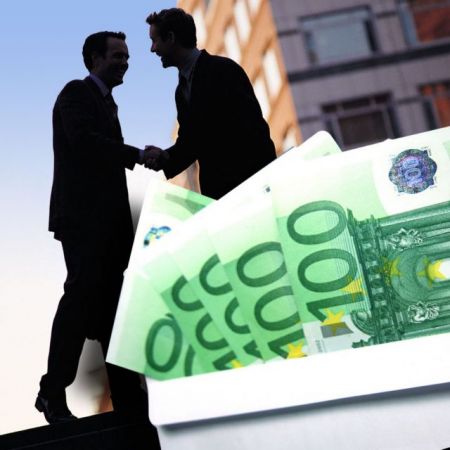 Η δυσοσμία των σκανδάλων