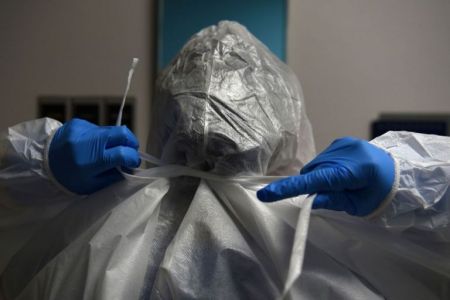 Κορωνοϊός: «Σκέτη κόλαση» στις ΗΠΑ – Οι συγκλονιστικές μαρτυρίες γιατρών