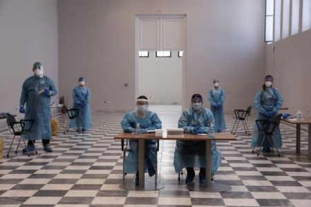 «Επαναληπτικός» με τον κορωνοϊό