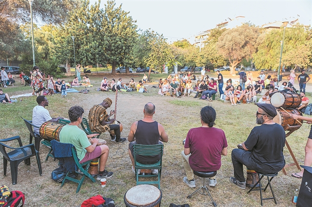 «Το φαγητό μάς φέρνει κοντά»