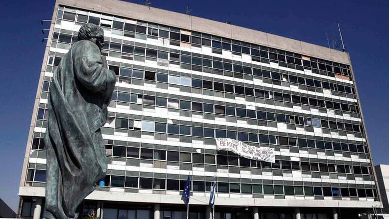 Κορωνοϊός: Πρώτο επιβεβαιωμένο κρούσμα στο ΑΠΘ –  Φοιτήτρια ιατρικής θετική στον ιό