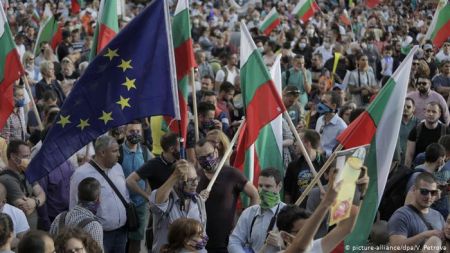 Αντικυβερνητικές διαδηλώσεις στη Βουλγαρία