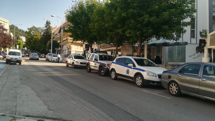 Στον ανακριτή ο δράστης της επίθεσης με τσεκούρι