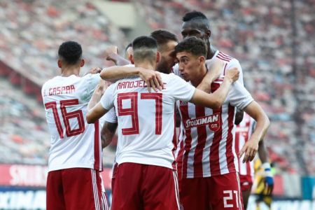 Ολυμπιακός – ΑΕΚ: Νάτοι, νάτοι οι θρυλικοί πρωταθλητές (3-0)