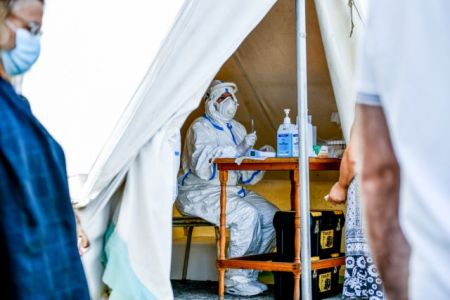 Κορωνοϊός: Φόβοι για έξαρση κρουσμάτων το επόμενο δεκαήμερο