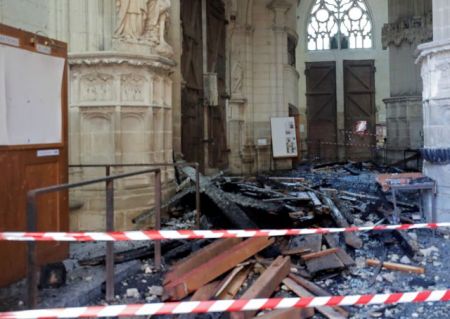 Γαλλία: Εμπρησμός η φωτιά στον καθεδρικό ναό της Νάντης