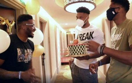 Η έκπληξη του Γιάννη Αντετοκούνμπο και του Κώστα στον Θανάση για τα γενέθλιά του