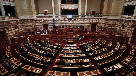 ΣΥΡΙΖΑ: Τροπολογία για δωρεάν παροχή ρεύματος σε όσους πλήττονται λόγω πανδημίας