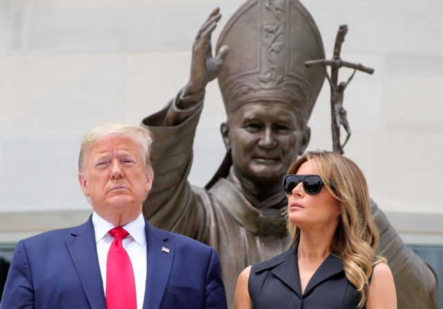 Η ακόρεστη πείνα του Τραμπ για εξουσία