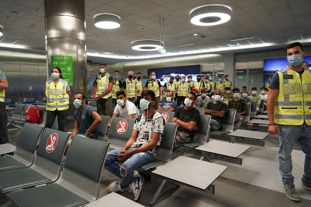 Μηταράκης: Αυστηρή αλλά δίκαιη μεταναστευτική πολιτική