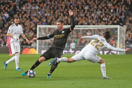 Επανεκκίνησηστη σκιά του ιού