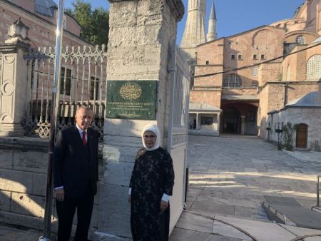 Ψυχραιμία και σύνεση απέναντι στον Ερντογάν