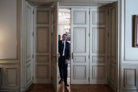 Στο γραφείο του, στη Βουλή, οι συναντήσεις Μητσοτάκη με τους πολιτικούς αρχηγούς