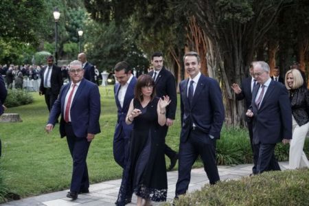 Ελληνοτουρκικά και Αγία Σοφία στα «πηγαδάκια» του Προεδρικού Μεγάρου