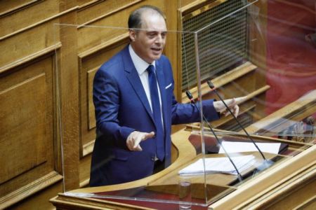 Ρατσιστικό παραλήρημα Βελόπουλου κατά του Αντετοκούνμπο