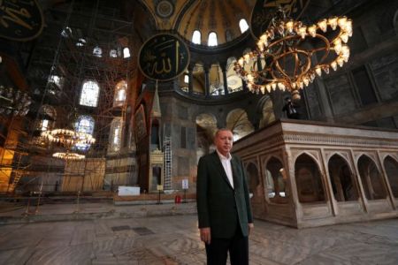 Ερντογάν : Κάποιοι ξεχνούν ότι η Κωνσταντινούπολη είναι τουρκικό έδαφος