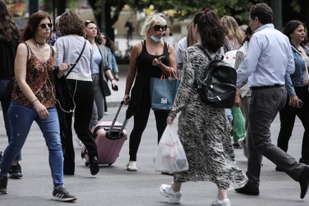 Πώς αξιολογούν οι πολίτες τη διαχείριση της πανδημίας