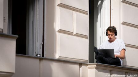 Ζήτω η τηλεργασία!