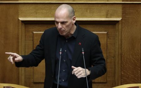 Βαρουφάκης: Το νομοσχέδιο για την ιδιωτική παιδεία ενισχύει την παραπαιδεία
