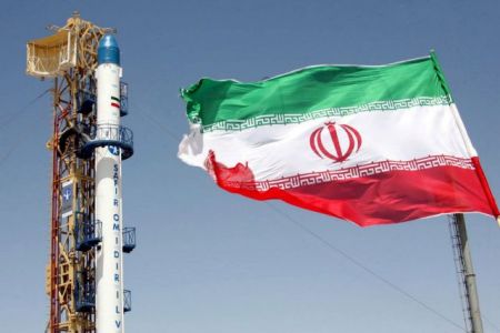 Ιράν: Για πρώτη φορά εκτόξευσε βαλλιστικούς πυραύλους από υπόγειο σημείο