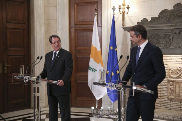 Νέα επικοινωνία Μητσοτάκη – Αναστασιάδη για τις τουρκικές προκλήσεις