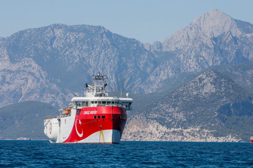 Τουρκία: Κατά της απόσυρσης του Oruc Reis o εμπνευστής της «Γαλάζιας Πατρίδας»